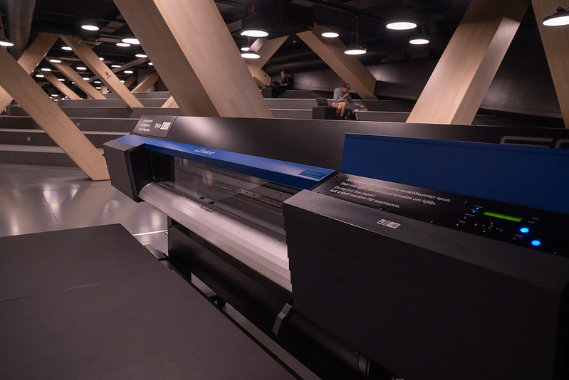 Large format printer