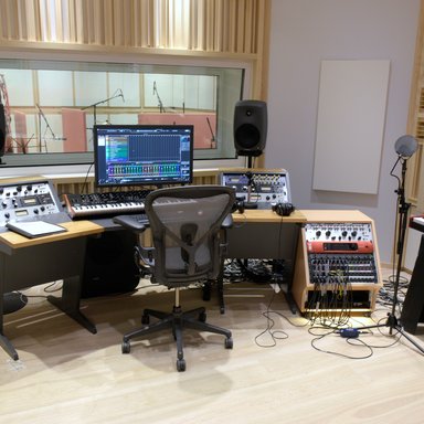 Recording studio (independent use)
